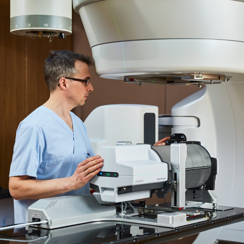 Delta4 Phantom+ and HexaMotion